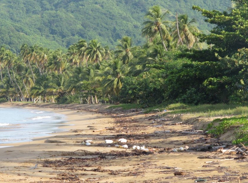 Balneario Tres Hermanos, Puerto Rico